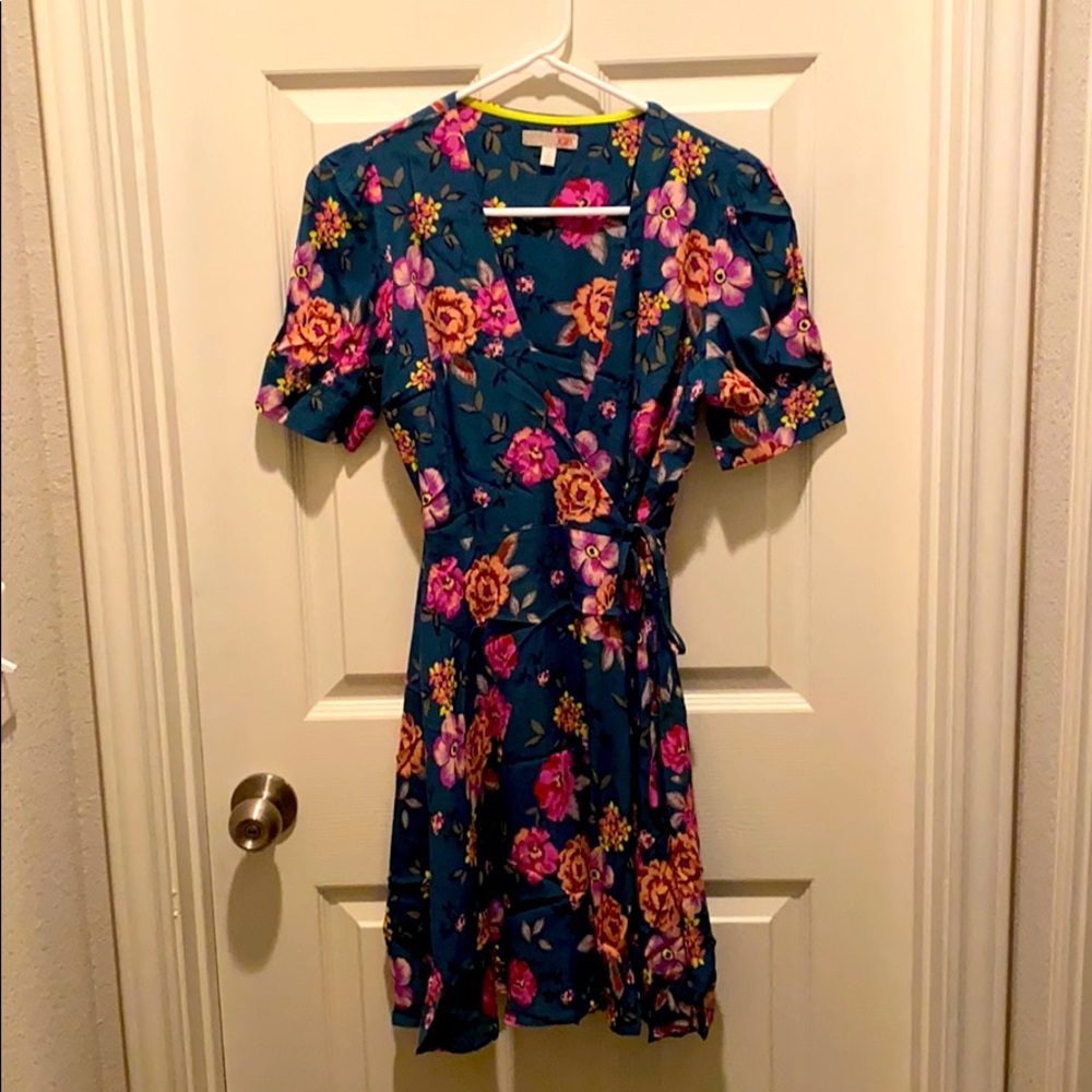 Floral print wrap dress